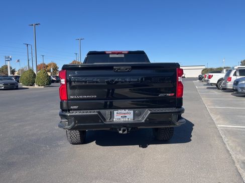 Used 2025 Chevrolet Silverado 1500 ZR2 image 5