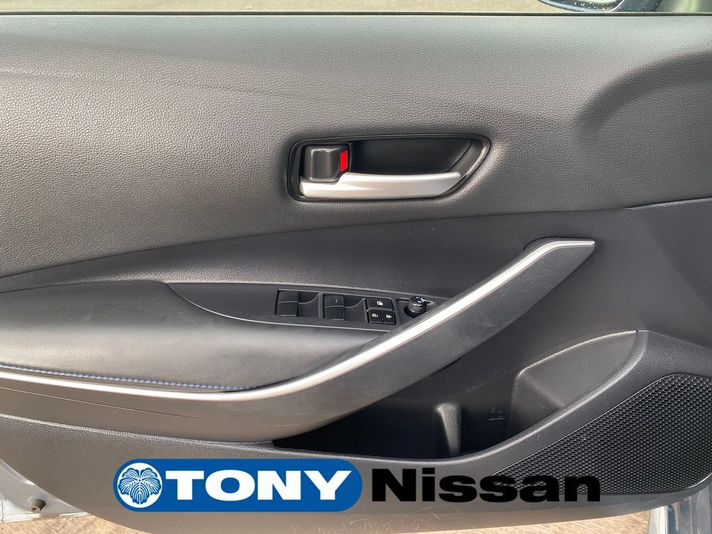 Used 2021 Toyota Corolla SE w/ Carpet Mat Package (TMS) FWD image 11