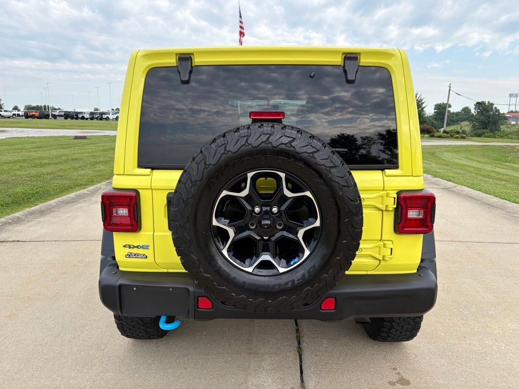 Used 2023 Jeep Wrangler Unlimited Rubicon 4xe w/ Steel Bumper Group AWD/4WD image 5