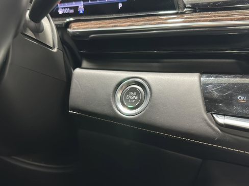 Used 2023 Cadillac Escalade ESV Sport Platinum image 16