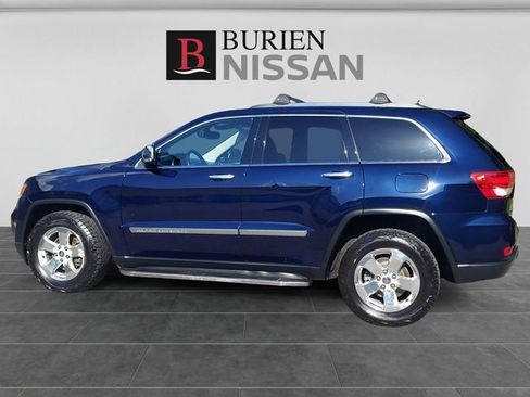 Used 2013 Jeep Grand Cherokee Limited AWD/4WD image 2