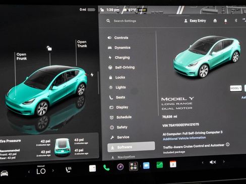 Used 2023 Tesla Model Y Long Range AWD/4WD image 22