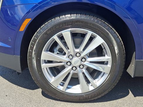 Certified 2023 Cadillac XT5 Premium Luxury w/ Technology Package AWD/4WD image 10
