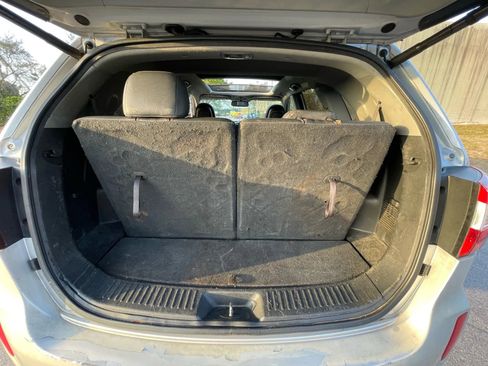 Used 2014 Kia Sorento SX w/ 3rd Row Package image 18