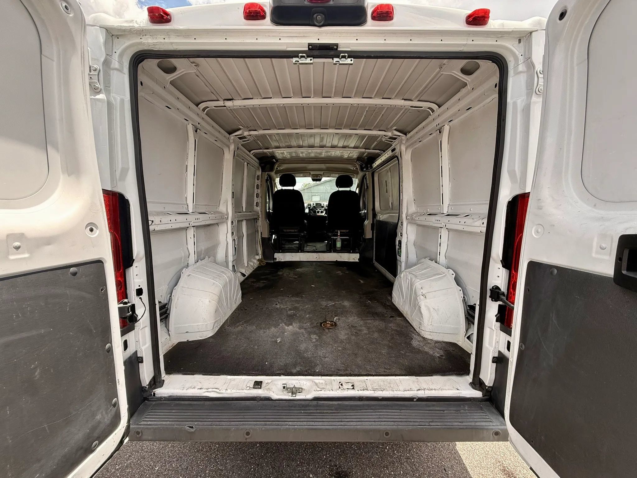 Used 2017 RAM ProMaster 1500 FWD image 12