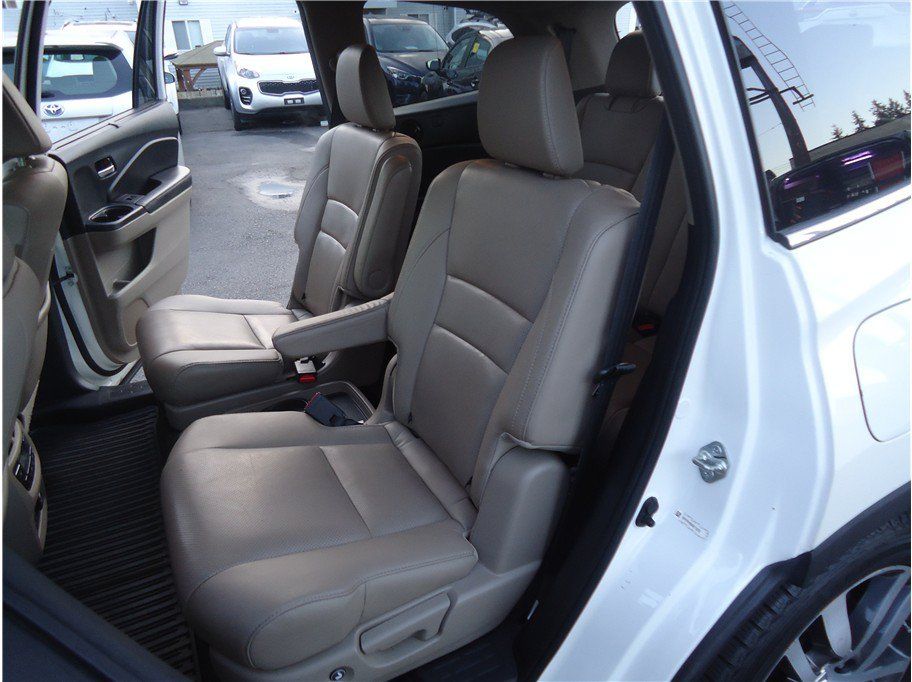Used 2016 Honda Pilot Elite image 14