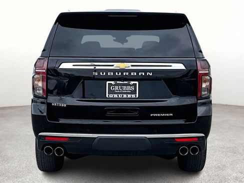 Used 2024 Chevrolet Suburban Premier AWD/4WD image 6