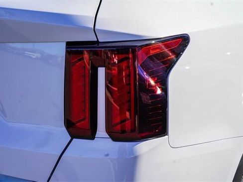 New 2026 Kia Sorento LX image 7