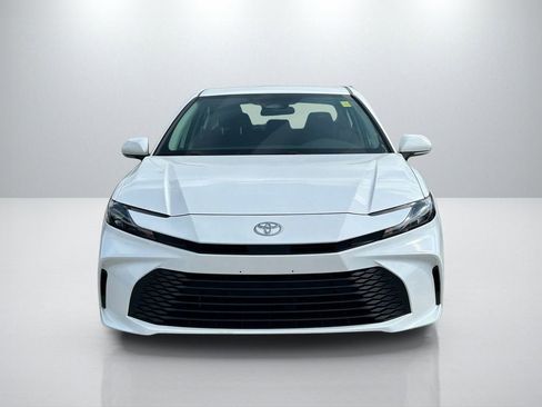 Used 2025 Toyota Camry LE FWD image 2