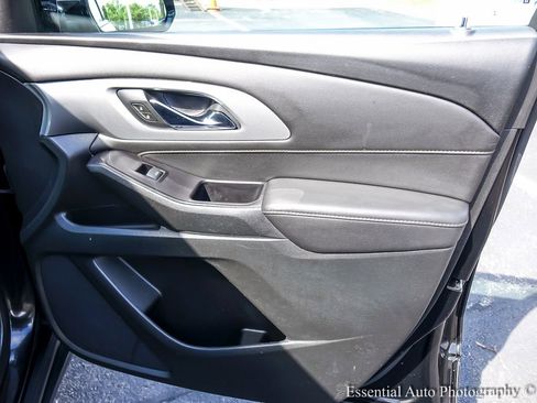Used 2020 Chevrolet Traverse LS w/ LPO, Floor Liner Package FWD image 27