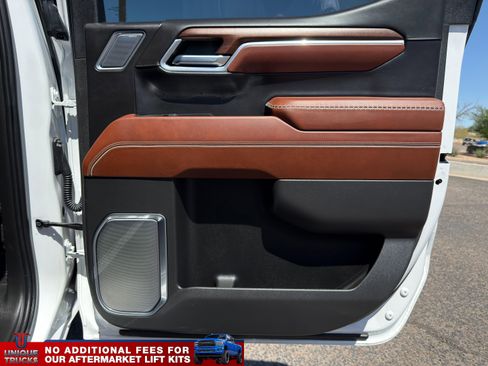 Used 2023 GMC Sierra 1500 Denali Ultimate image 25