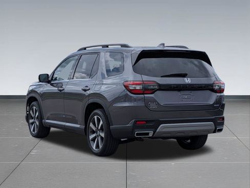 Certified 2024 Honda Pilot Elite image 3