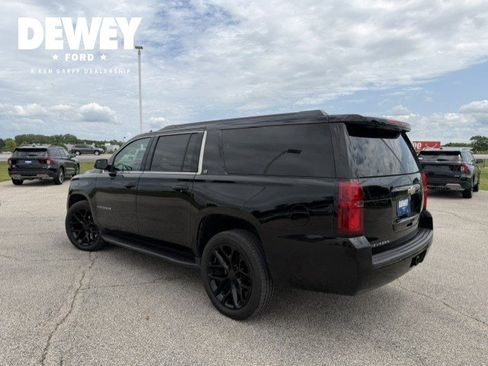 Used 2020 Chevrolet Suburban LT AWD/4WD image 6