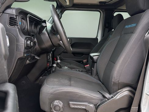 Used 2024 Jeep Wrangler Unlimited Rubicon 4xe AWD/4WD image 21
