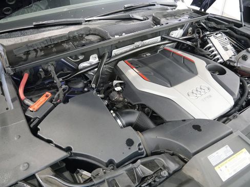 Used 2018 Audi SQ5 Prestige w/ Prestige Package image 11