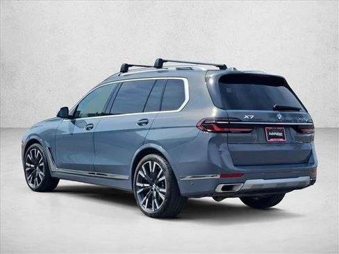 Used 2025 BMW X7 xDrive40i w/ Premium Package AWD/4WD image 6