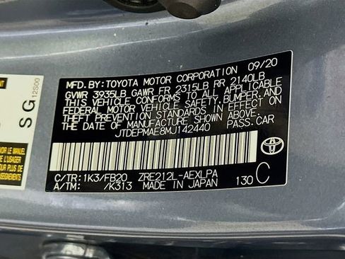 Used 2021 Toyota Corolla LE w/ Carpet Mat Package (TMS) image 30