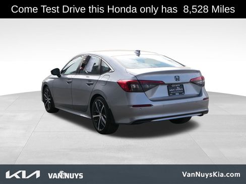 Used 2024 Honda Civic Touring image 5