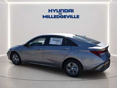 New 2026 Hyundai Elantra SE