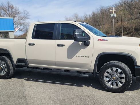 New 2026 Chevrolet Silverado 2500 Custom w/ Custom Value Package AWD/4WD image 9