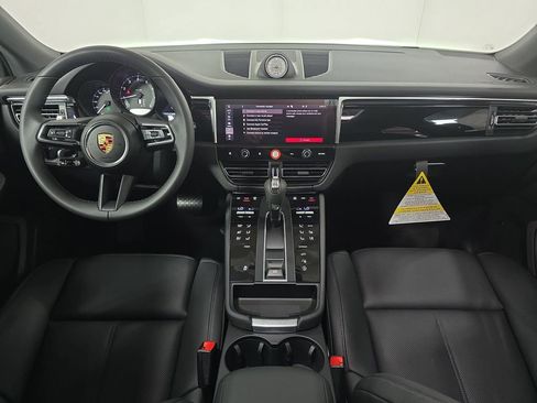 New 2026 Porsche Macan image 13