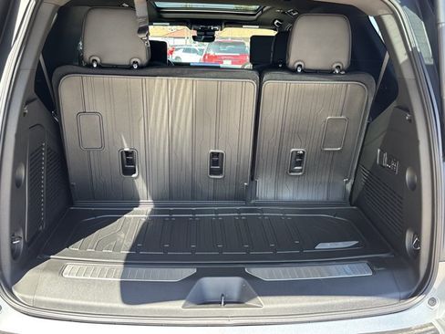New 2026 GMC Yukon Denali w/ Denali Reserve Package AWD/4WD image 5