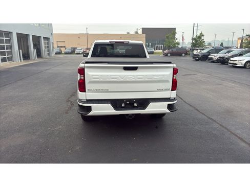 Used 2022 Chevrolet Silverado 1500 Custom AWD/4WD image 5