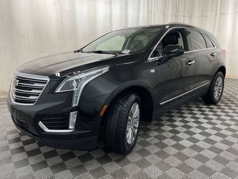Used 2018 Cadillac XT5 Luxury w/ Driver Awareness Package AWD/4WD image 3