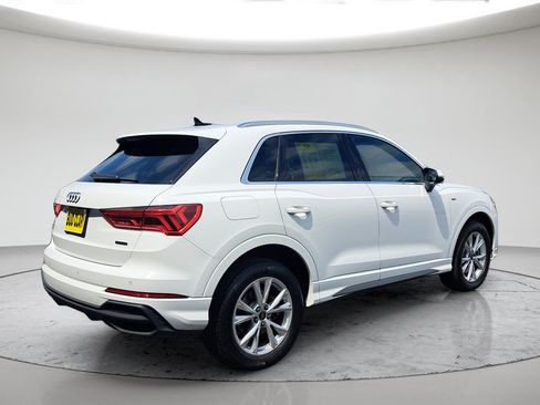 Used 2025 Audi Q3 2.0T Premium AWD/4WD image 3