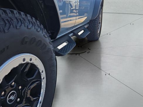 Used 2024 Ford Bronco Badlands image 78