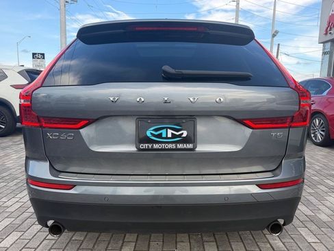 Used 2021 Volvo XC60 T5 Momentum w/ Premium Package FWD image 7