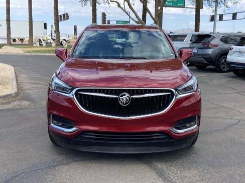 Used 2019 Buick Enclave Essence FWD image 3