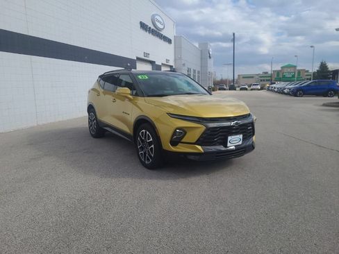 Used 2023 Chevrolet Blazer RS AWD/4WD image 9