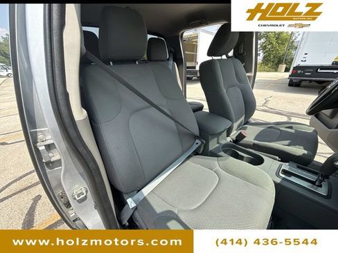 Used 2019 Nissan Frontier SV AWD/4WD image 25