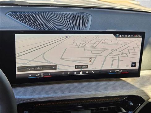 Used 2025 BMW 330i Sedan w/ Convenience Package image 13