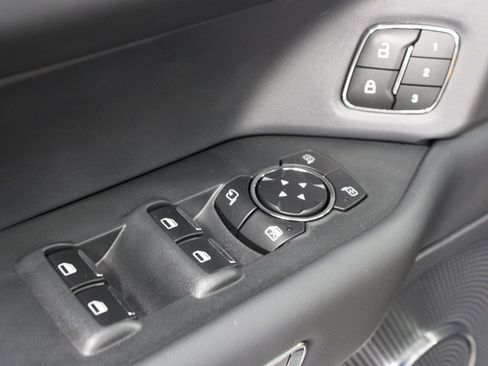 Used 2024 Ford Expedition Platinum image 74