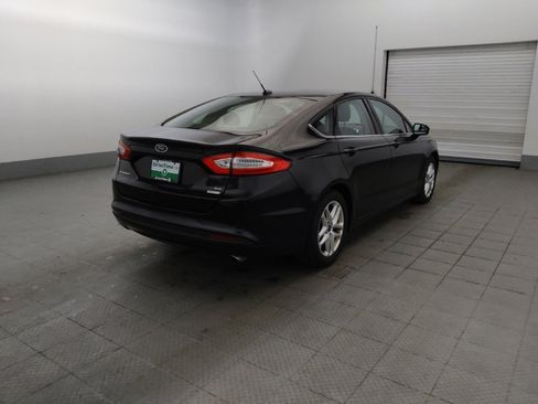 Used 2016 Ford Fusion SE FWD image 9
