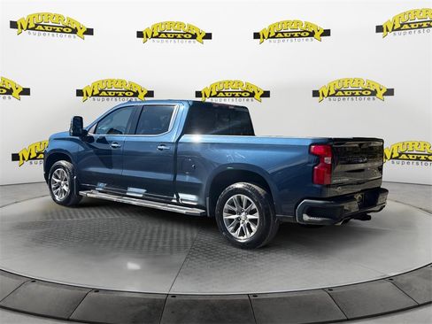 Used 2020 Chevrolet Silverado 1500 High Country w/ Technology Package image 3