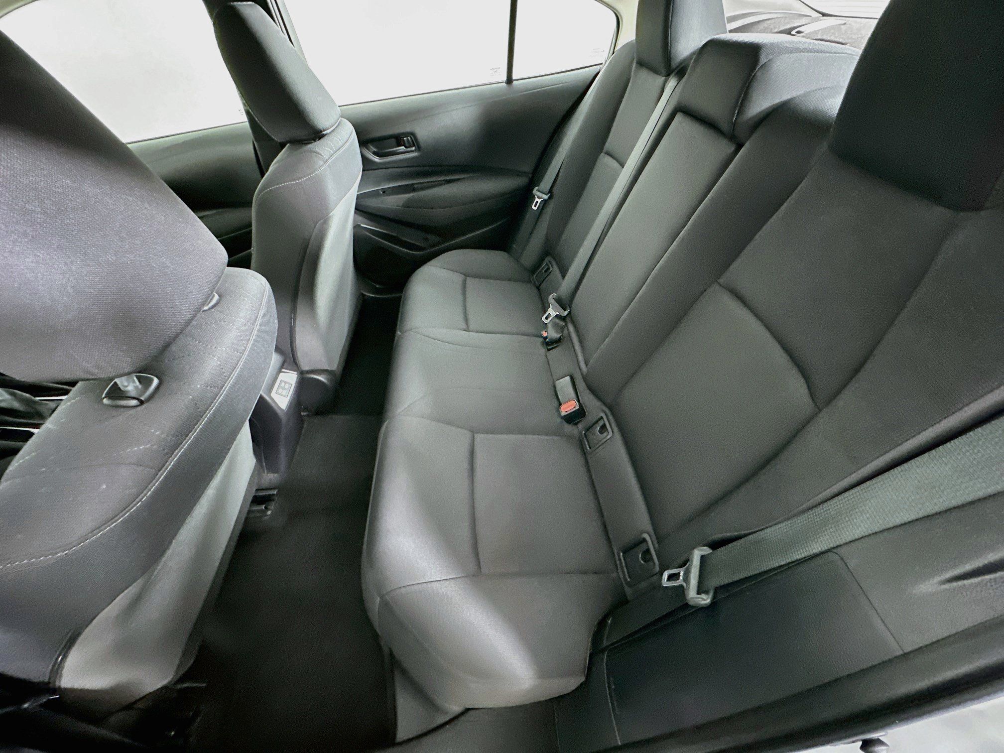 Used 2025 Toyota Corolla LE FWD image 26