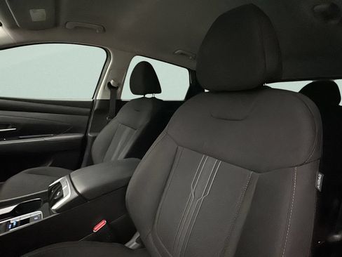 Certified 2025 Hyundai Tucson SEL AWD/4WD image 10
