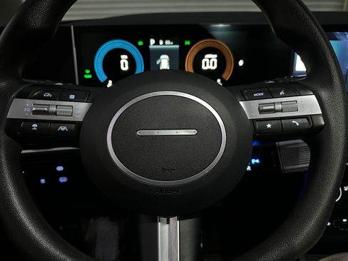 Used 2025 Hyundai Tucson Blue image 28