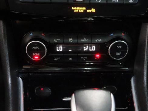 Used 2019 INFINITI QX30 w/ Navigation Package FWD image 20