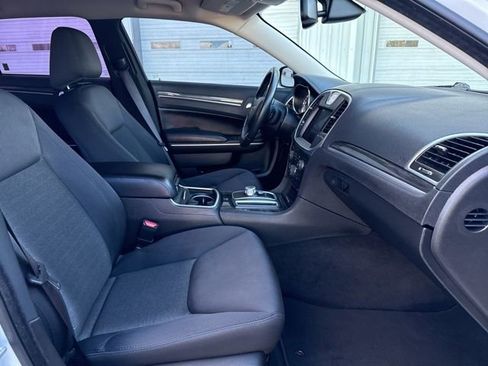 Used 2021 Chrysler 300 Touring w/ Sport Appearance Package image 13