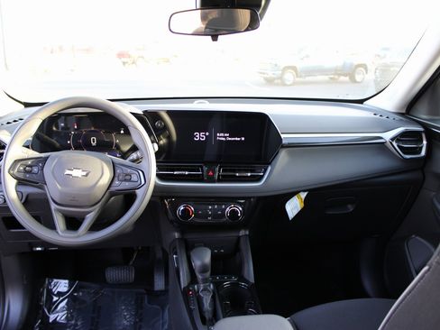 New 2026 Chevrolet TrailBlazer LT image 13