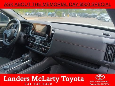 Used 2023 Nissan Pathfinder Rock Creek AWD/4WD image 35