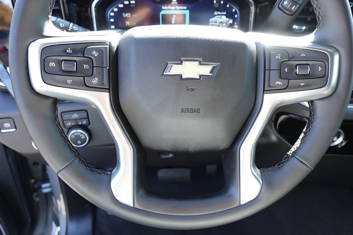 Used 2024 Chevrolet Silverado 1500 LT AWD/4WD image 49
