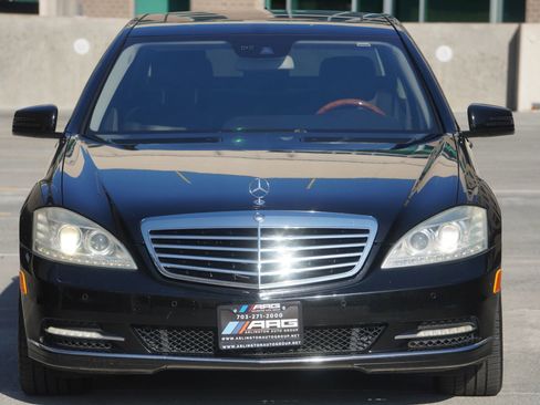 Used 2010 Mercedes-Benz S 550 4MATIC image 24