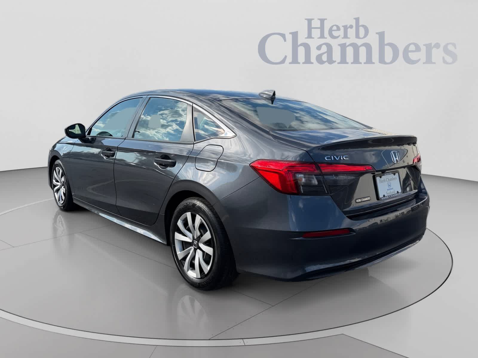 Used 2023 Honda Civic LX image 3