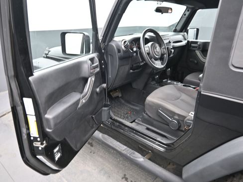 Used 2014 Jeep Wrangler Sport image 11