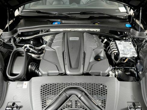 New 2026 Porsche Macan S image 42